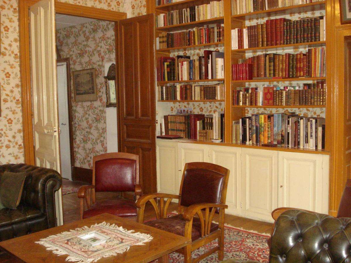 Le Chevalier D'Eon Bed & Breakfast Tonnerre Exterior photo